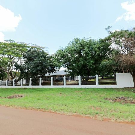 Msitu Kwetu Lodge & Safaris Hluhluwe Bagian luar foto