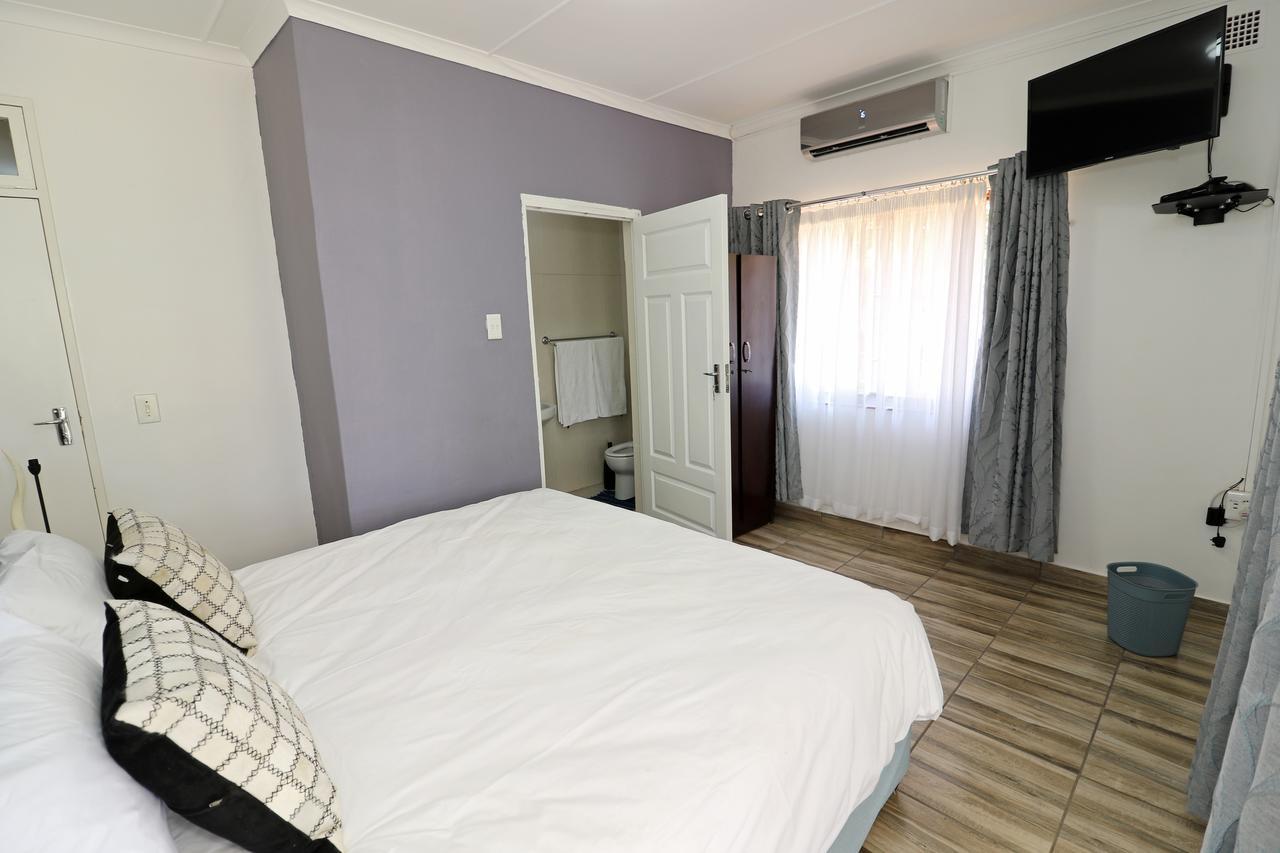 Msitu Kwetu Lodge & Safaris Hluhluwe Bagian luar foto
